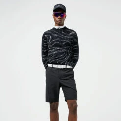 J.Lindeberg Stuart Stripe Golf Shorts -Golf Promotion Store J.Lindeberg SS22 Stuart Stripe Golf Shorts GMPA05577 9999 Code TSLIN012 34 W Black Model 1