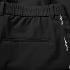 J.Lindeberg Stuart Stripe Golf Shorts -Golf Promotion Store J.Lindeberg SS22 Stuart Stripe Golf Shorts GMPA05577 9999 Code TSLIN012 34 W Black detail